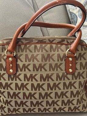 Michael Kors purse